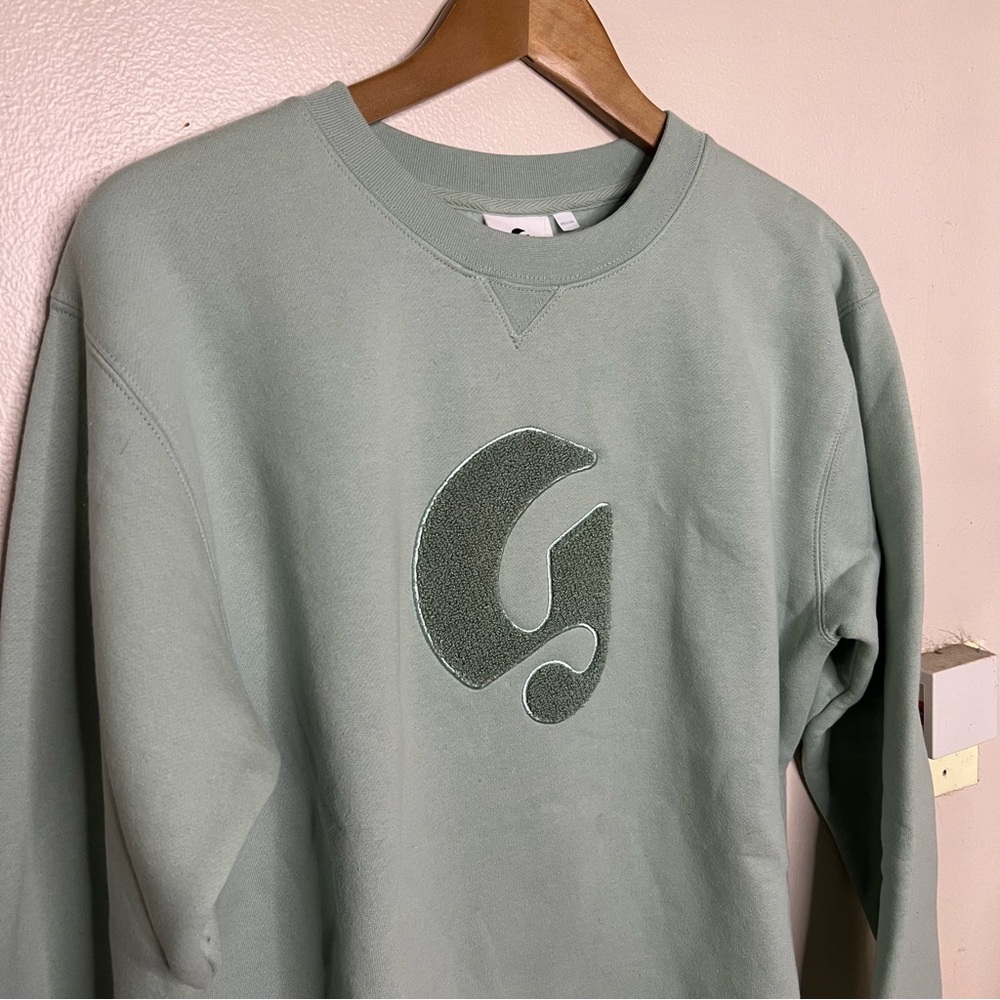 Glossier Green Crewneck Sweatshirt Cozy Academia Pale Green Cozy Campus - Picture 2 of 10